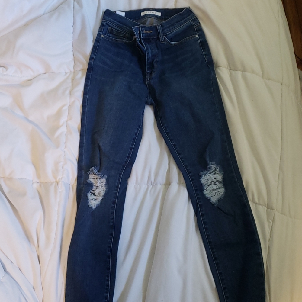 NWOT Pacsun highrise distressed jeans
